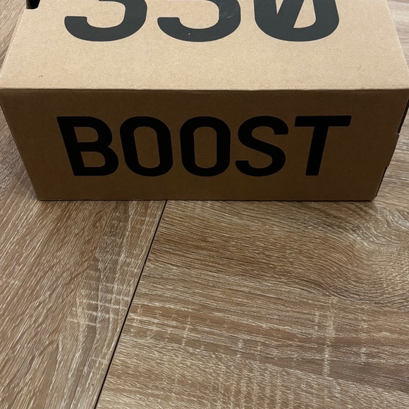 Yeezy boost 350 - Picture 3 of 6